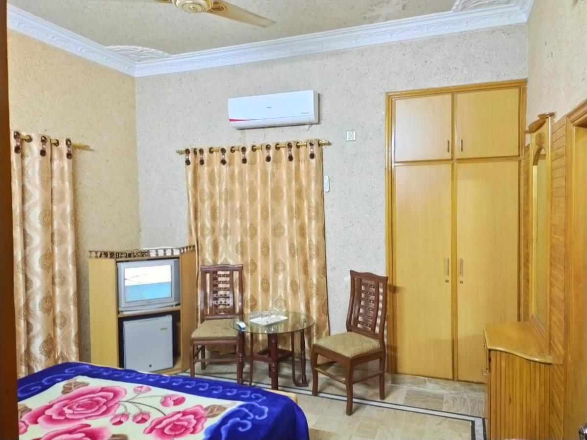 Karachi Motel Kültér fotó