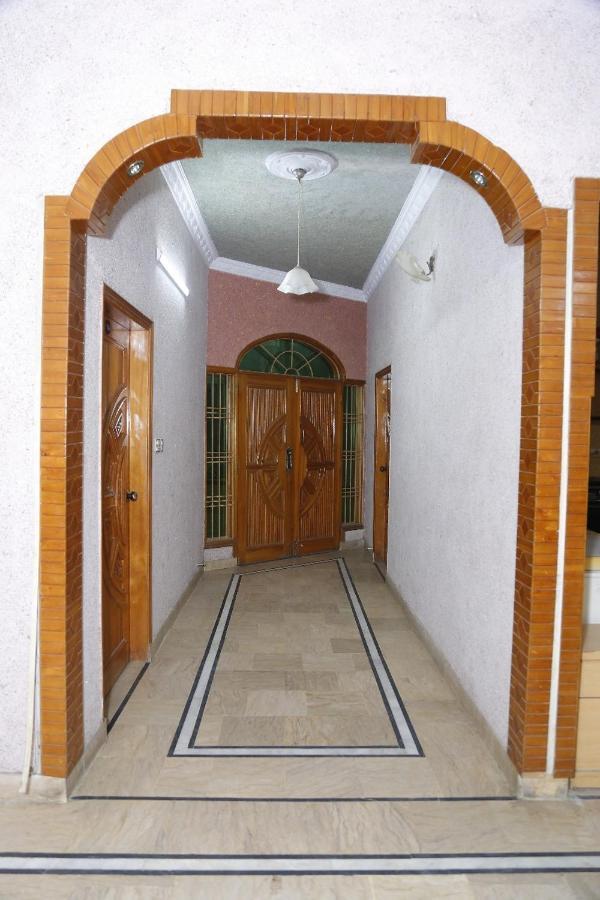 Karachi Motel Kültér fotó