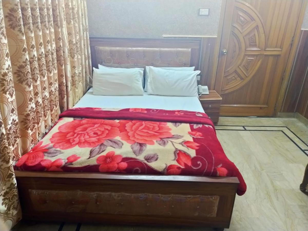 Karachi Motel Kültér fotó