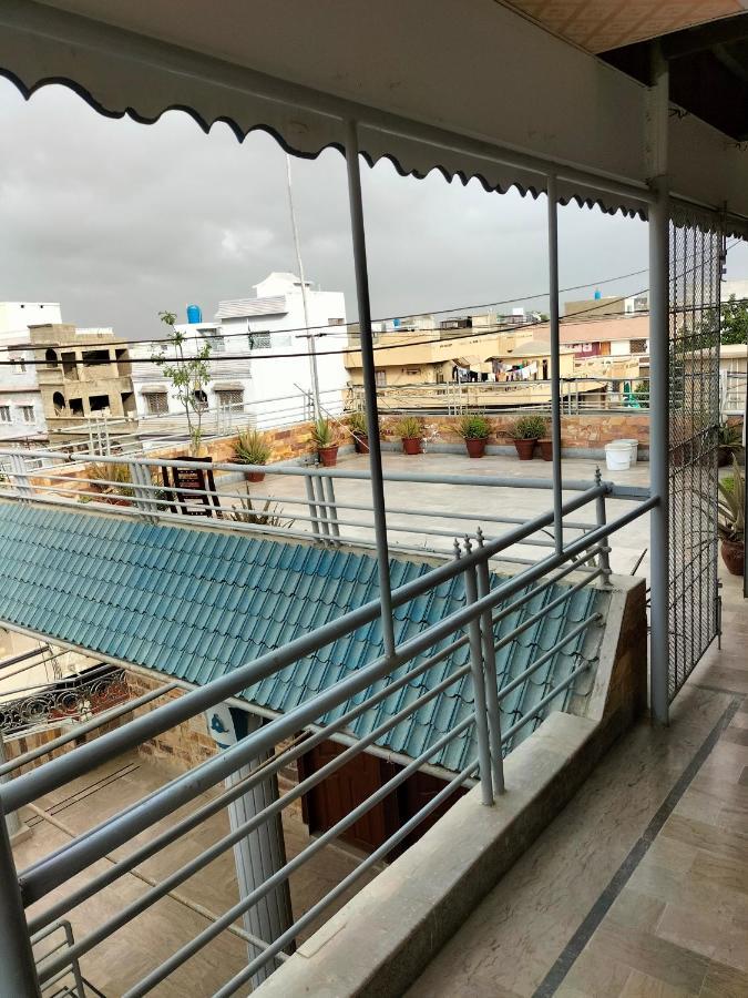 Karachi Motel Kültér fotó